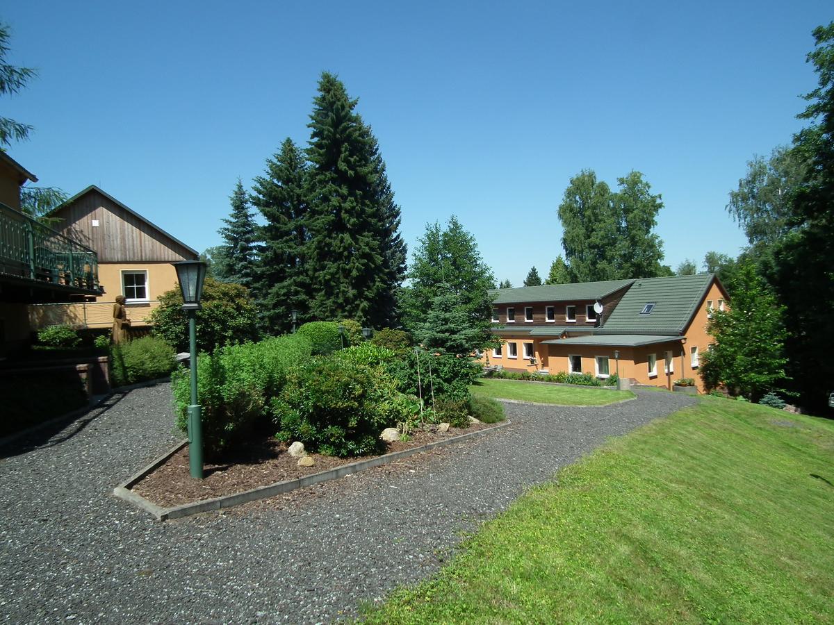 Toepferpark Aparthotel Olbersdorf ภายนอก รูปภาพ